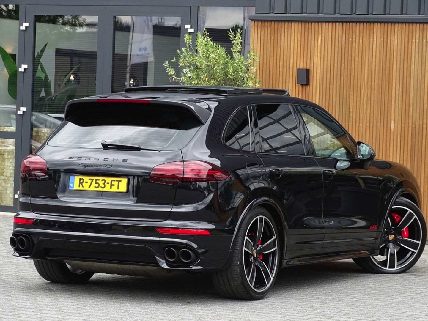 Porsche Cayenne 3.6 V6 GTS 440PK SportDesign / CARBON / LED