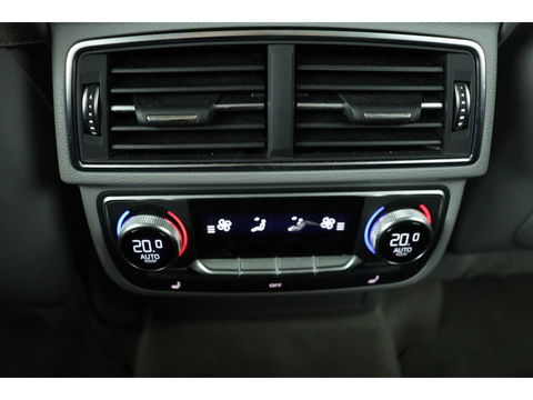 Audi Q7 3.0 TDI quattro S Line 7 persoons | Panoramadak | Adaptive cruise | 360 camera | Leder | Achterbankverwarming | Full LED | Navigatie