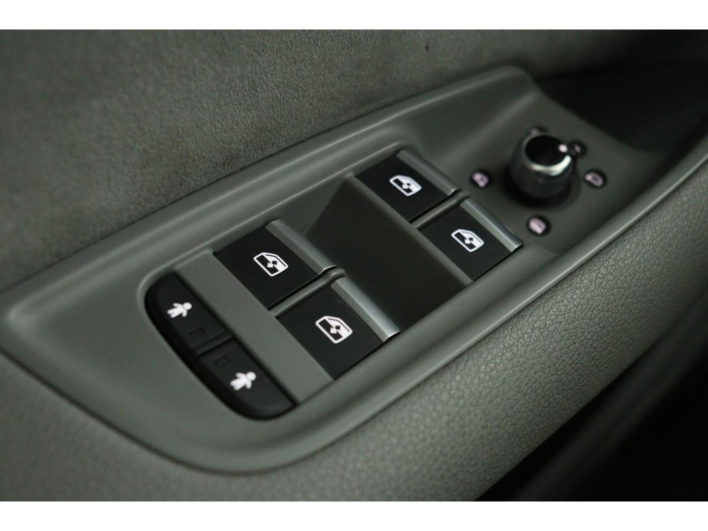 Audi Q7 3.0 TDI quattro S Line 7 persoons | Panoramadak | Adaptive cruise | 360 camera | Leder | Achterbankverwarming | Full LED | Navigatie