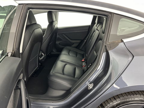 Tesla Model 3 Standard RWD Plus 60 kWh [ 3-Fase ] (INCL-BTW) Aut. *PANO | AUTO-PILOT | FULL-LEATHER | KEYLESS | FULL-LED | MEMORY-PACK | SURROUND-VIEW | DAB | CARPLAY | DIGI-COCKPIT | LANE-ASSIST | COMFORT-SEATS | 18"ALU*