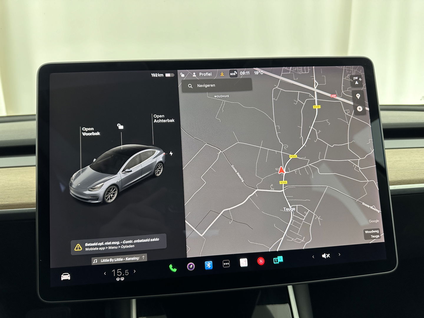 Tesla Model 3 Standard RWD Plus 60 kWh [ 3-Fase ] (INCL-BTW) Aut. *PANO | AUTO-PILOT | FULL-LEATHER | KEYLESS | FULL-LED | MEMORY-PACK | SURROUND-VIEW | DAB | CARPLAY | DIGI-COCKPIT | LANE-ASSIST | COMFORT-SEATS | 18"ALU*