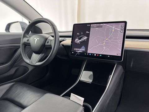Tesla Model 3 Standard RWD Plus 60 kWh [ 3-Fase ] (INCL-BTW) Aut. *PANO | AUTO-PILOT | FULL-LEATHER | KEYLESS | FULL-LED | MEMORY-PACK | SURROUND-VIEW | DAB | CARPLAY | DIGI-COCKPIT | LANE-ASSIST | COMFORT-SEATS | 18"ALU*