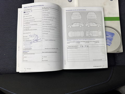 Volkswagen Passat Variant 1.4 TSI GTE Highline Aut. *FULL-LED | ADAPTIVE-CRUISE | ERGONOMIC-SPORTSEATS | KEYLESS | NAVI-FULLMAP | ECC | PARKPILOT | HEATED-SEATS | SHIFT-PADDLES | AMBIENT-LIGHT | TOWBAR | 17''ALU*