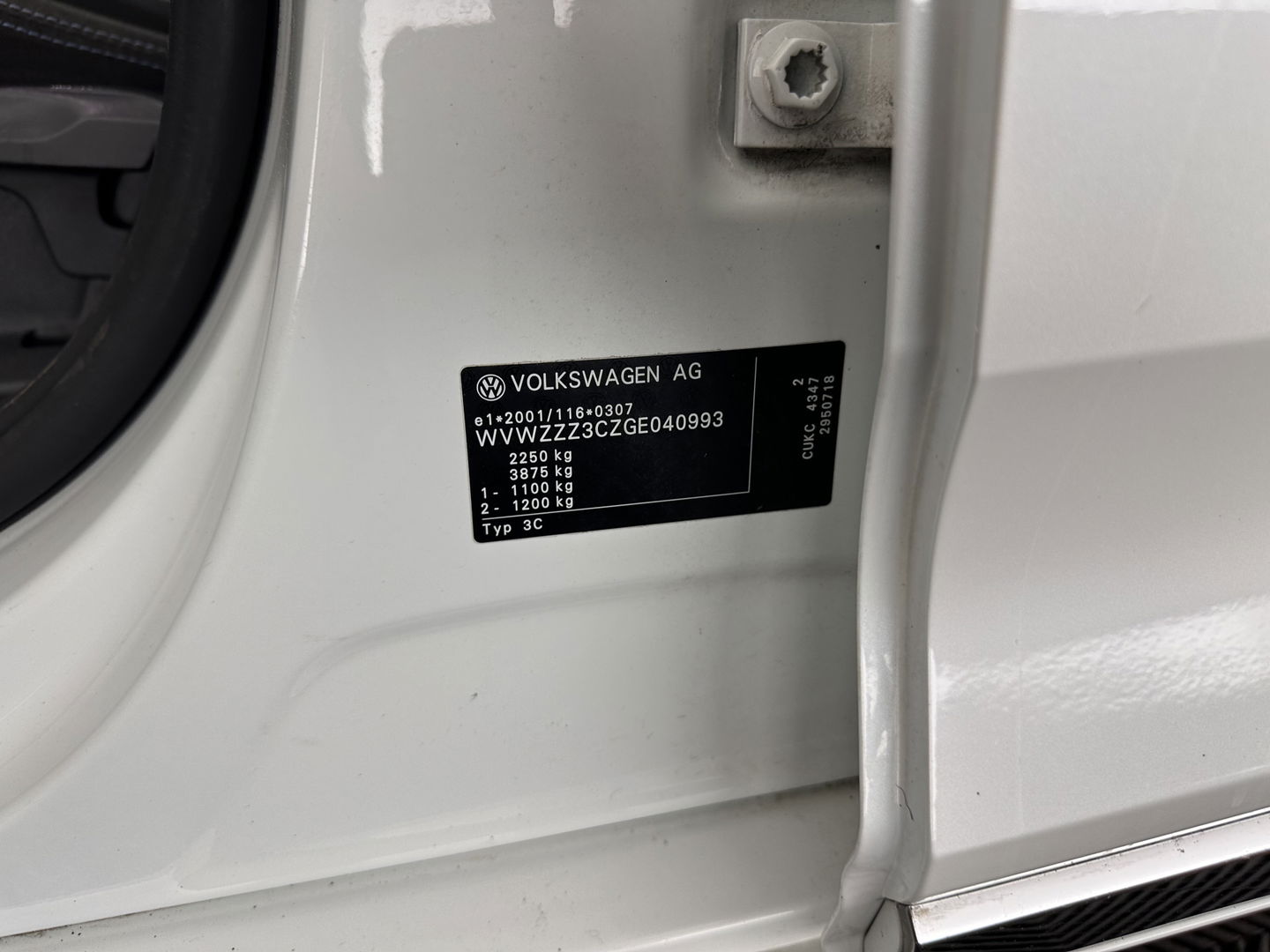 Volkswagen Passat Variant 1.4 TSI GTE Highline Aut. *FULL-LED | ADAPTIVE-CRUISE | ERGONOMIC-SPORTSEATS | KEYLESS | NAVI-FULLMAP | ECC | PARKPILOT | HEATED-SEATS | SHIFT-PADDLES | AMBIENT-LIGHT | TOWBAR | 17''ALU*