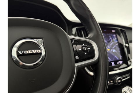 Volvo V60 2.0 T6 Recharge AWD Inscription 291PK 360 Camera Pano Harman/Kardon Trekhaak LED Head up Display Carplay Cruise Clima Memory 19"LMV Navi