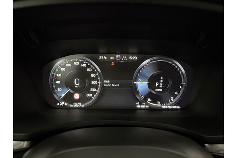 Volvo V60 2.0 T6 Recharge AWD Inscription 291PK 360 Camera Pano Harman/Kardon Trekhaak LED Head up Display Carplay Cruise Clima Memory 19"LMV Navi