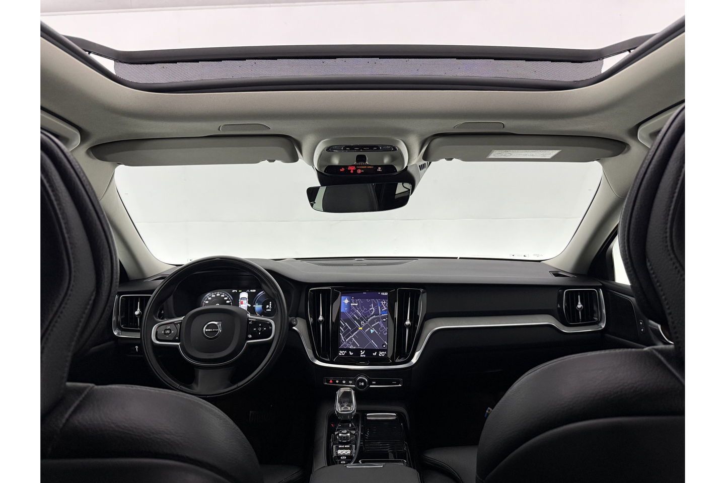 Volvo V60 2.0 T6 Recharge AWD Inscription 291PK 360 Camera Pano Harman/Kardon Trekhaak LED Head up Display Carplay Cruise Clima Memory 19"LMV Navi
