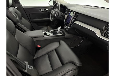 Volvo V60 2.0 T6 Recharge AWD Inscription 291PK 360 Camera Pano Harman/Kardon Trekhaak LED Head up Display Carplay Cruise Clima Memory 19"LMV Navi