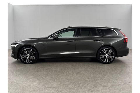 Volvo V60 2.0 T6 Recharge AWD Inscription 291PK 360 Camera Pano Harman/Kardon Trekhaak LED Head up Display Carplay Cruise Clima Memory 19"LMV Navi