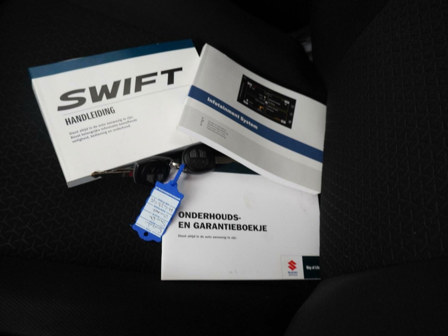 Suzuki Swift 1.2 Select Smart Hybrid