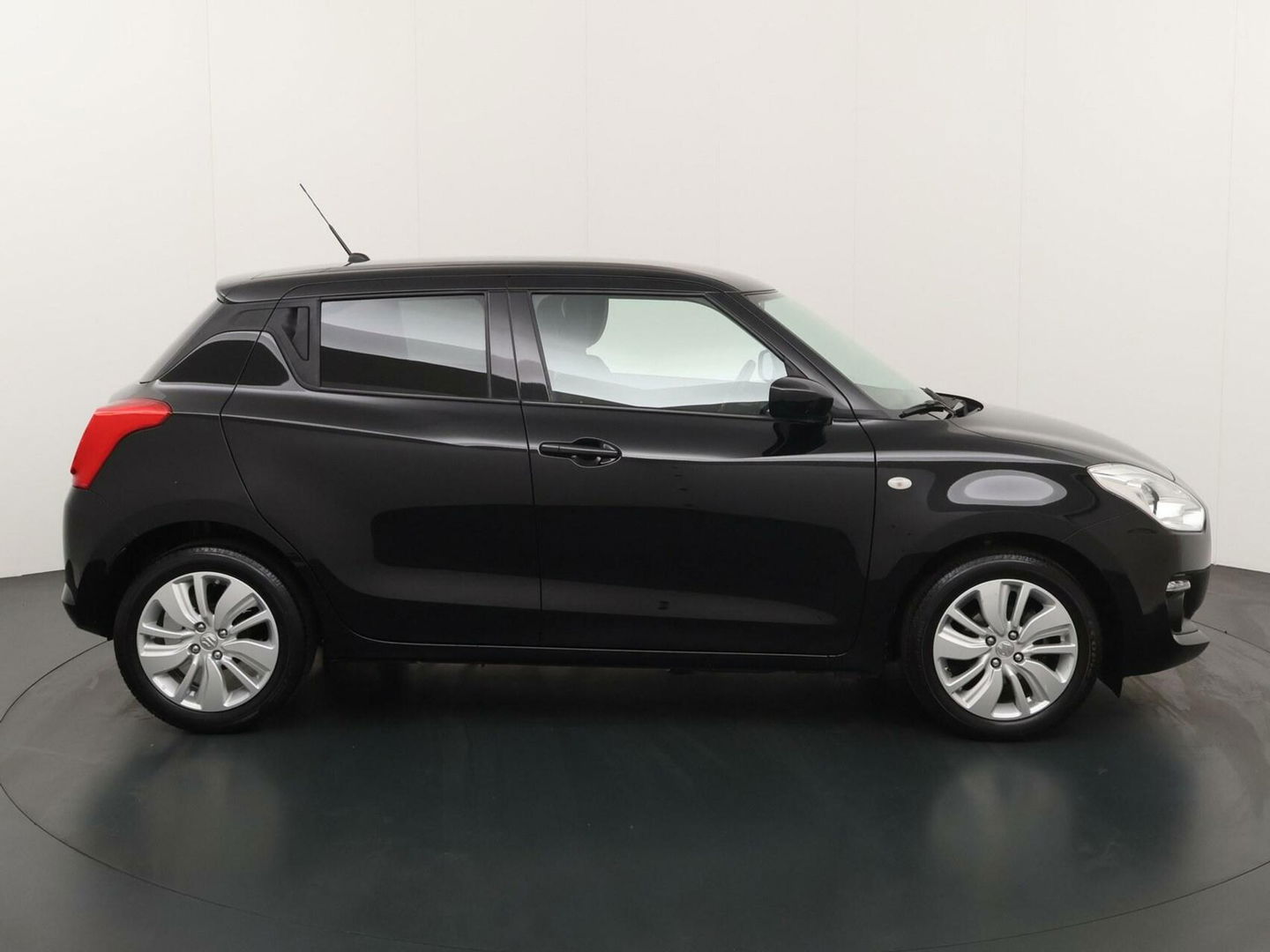 Suzuki Swift 1.2 Select Smart Hybrid