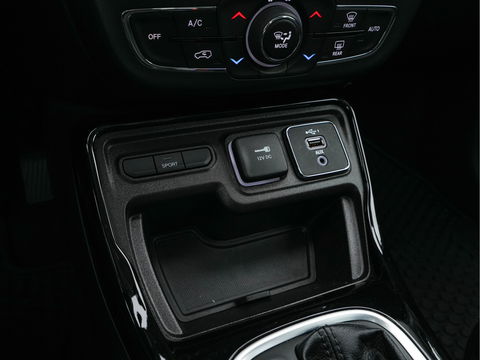 Jeep Compass 1.3T Night-Eagle Aut. *LEATHER-MICROFIBRE | NAVI-FULLMAP | KEYLESS | CAMERA | HEATED-SEATS | COMFORT-SEATS | DAB+ | ECC | LANE-ASSIST | PDC | CRUISE | 19''ALU*
