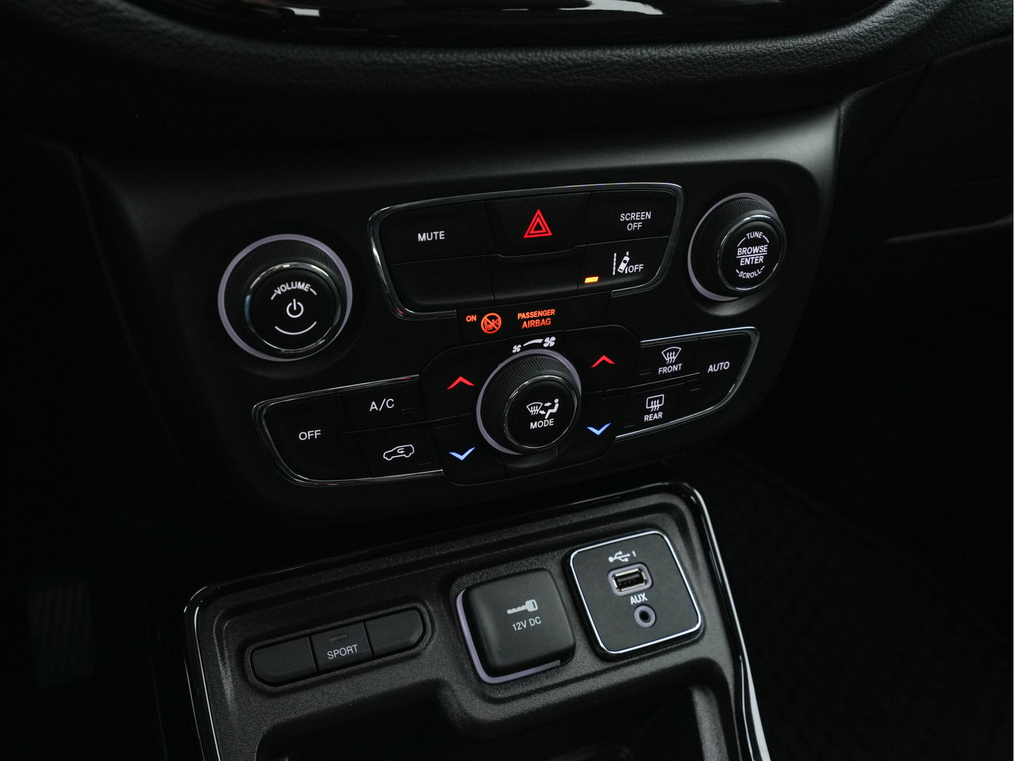 Jeep Compass 1.3T Night-Eagle Aut. *LEATHER-MICROFIBRE | NAVI-FULLMAP | KEYLESS | CAMERA | HEATED-SEATS | COMFORT-SEATS | DAB+ | ECC | LANE-ASSIST | PDC | CRUISE | 19''ALU*