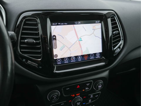 Jeep Compass 1.3T Night-Eagle Aut. *LEATHER-MICROFIBRE | NAVI-FULLMAP | KEYLESS | CAMERA | HEATED-SEATS | COMFORT-SEATS | DAB+ | ECC | LANE-ASSIST | PDC | CRUISE | 19''ALU*