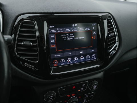 Jeep Compass 1.3T Night-Eagle Aut. *LEATHER-MICROFIBRE | NAVI-FULLMAP | KEYLESS | CAMERA | HEATED-SEATS | COMFORT-SEATS | DAB+ | ECC | LANE-ASSIST | PDC | CRUISE | 19''ALU*