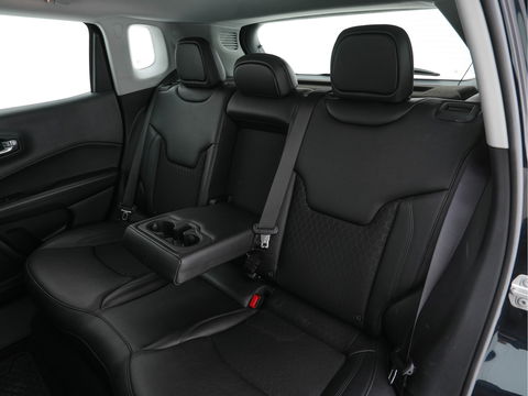 Jeep Compass 1.3T Night-Eagle Aut. *LEATHER-MICROFIBRE | NAVI-FULLMAP | KEYLESS | CAMERA | HEATED-SEATS | COMFORT-SEATS | DAB+ | ECC | LANE-ASSIST | PDC | CRUISE | 19''ALU*