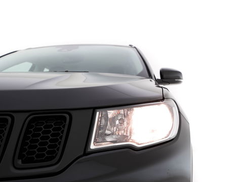 Jeep Compass 1.3T Night-Eagle Aut. *LEATHER-MICROFIBRE | NAVI-FULLMAP | KEYLESS | CAMERA | HEATED-SEATS | COMFORT-SEATS | DAB+ | ECC | LANE-ASSIST | PDC | CRUISE | 19''ALU*