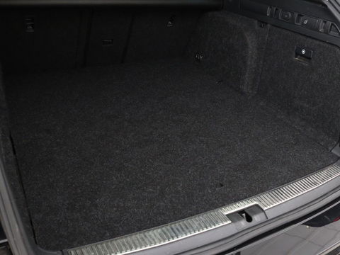 Škoda Superb 1.4 TSI iV Laurin & Klement | Panoramadak | Leder | Adaptive cruise | Canton Sound | Stoelverwarming | Standkachel | Carplay | Camera | Full LED | Memory