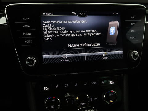 Škoda Superb 1.4 TSI iV Laurin & Klement | Panoramadak | Leder | Adaptive cruise | Canton Sound | Stoelverwarming | Standkachel | Carplay | Camera | Full LED | Memory