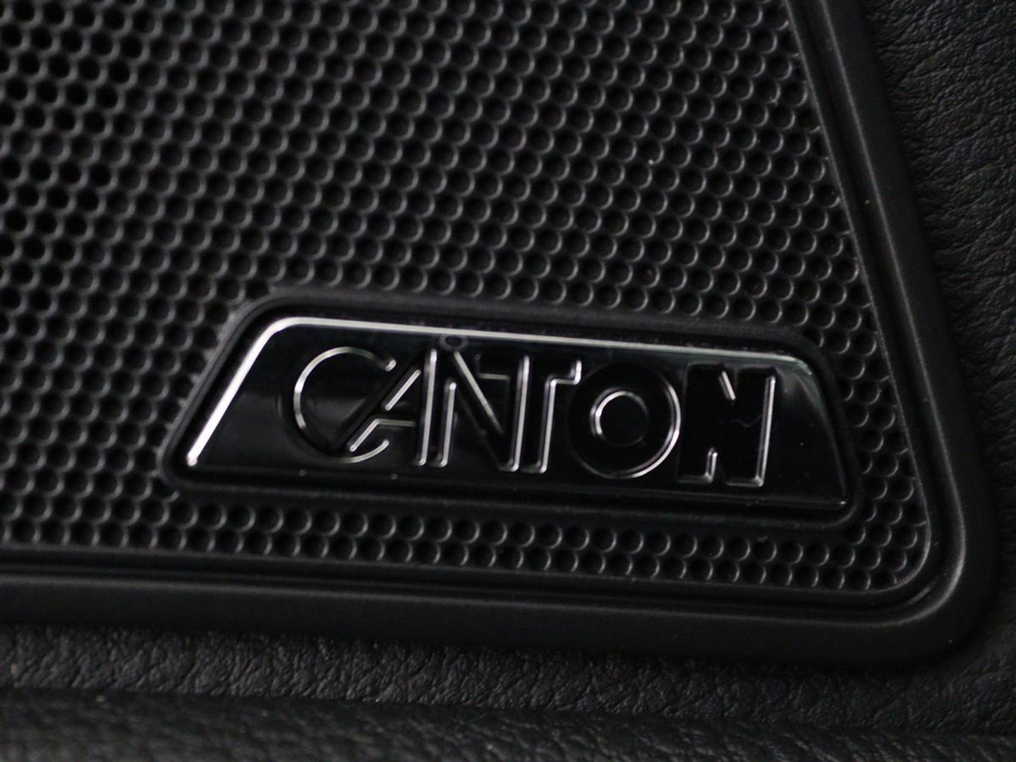 Škoda Superb 1.4 TSI iV Laurin & Klement | Panoramadak | Leder | Adaptive cruise | Canton Sound | Stoelverwarming | Standkachel | Carplay | Camera | Full LED | Memory