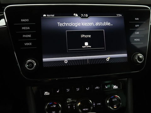 Škoda Superb 1.4 TSI iV Laurin & Klement | Panoramadak | Leder | Adaptive cruise | Canton Sound | Stoelverwarming | Standkachel | Carplay | Camera | Full LED | Memory