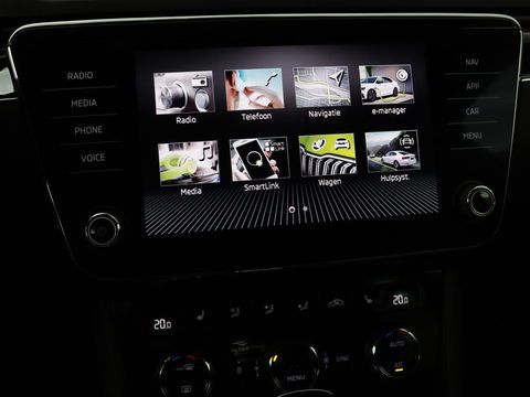 Škoda Superb 1.4 TSI iV Laurin & Klement | Panoramadak | Leder | Adaptive cruise | Canton Sound | Stoelverwarming | Standkachel | Carplay | Camera | Full LED | Memory