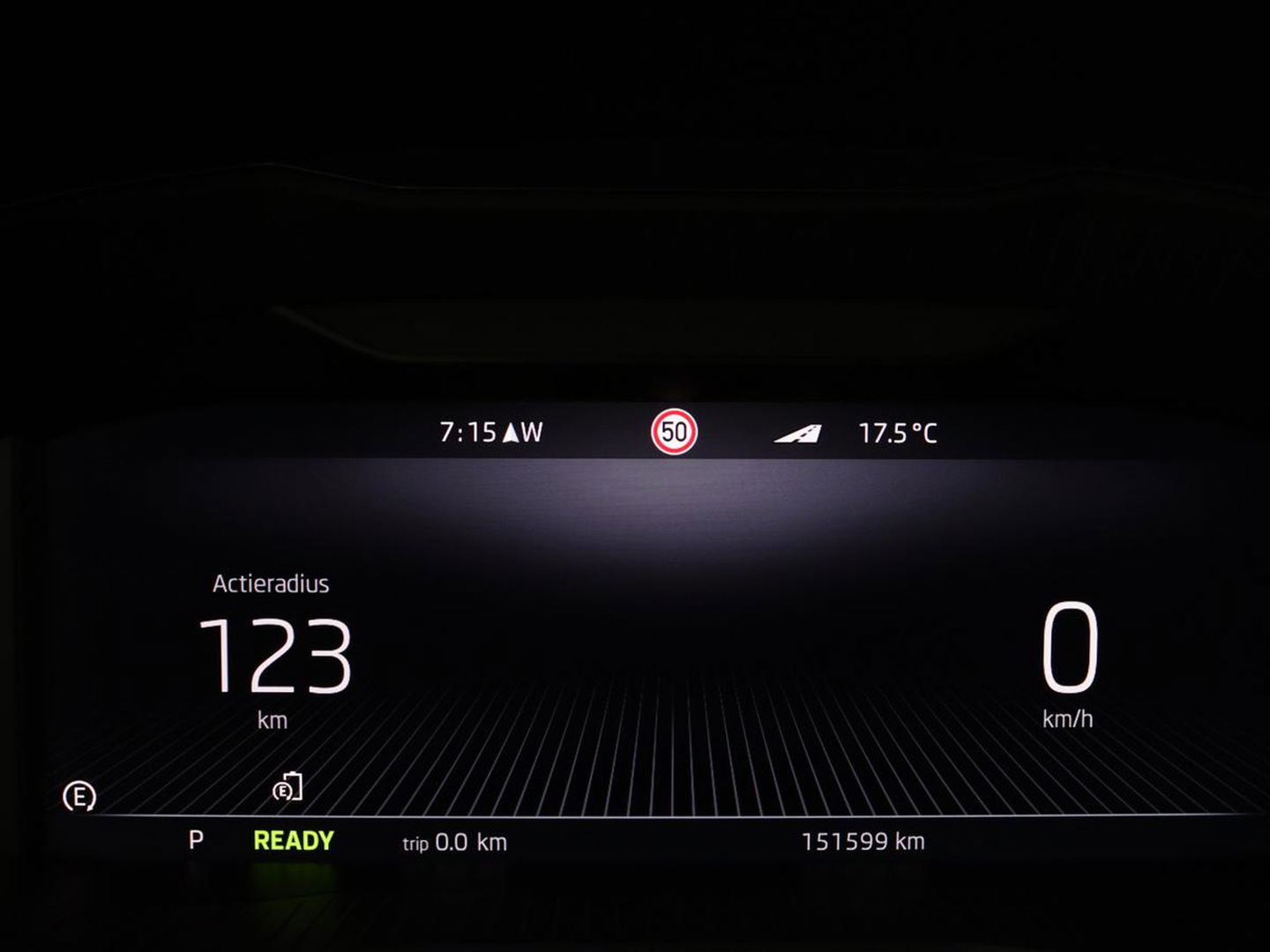 Škoda Superb 1.4 TSI iV Laurin & Klement | Panoramadak | Leder | Adaptive cruise | Canton Sound | Stoelverwarming | Standkachel | Carplay | Camera | Full LED | Memory
