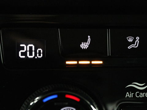 Škoda Superb 1.4 TSI iV Laurin & Klement | Panoramadak | Leder | Adaptive cruise | Canton Sound | Stoelverwarming | Standkachel | Carplay | Camera | Full LED | Memory