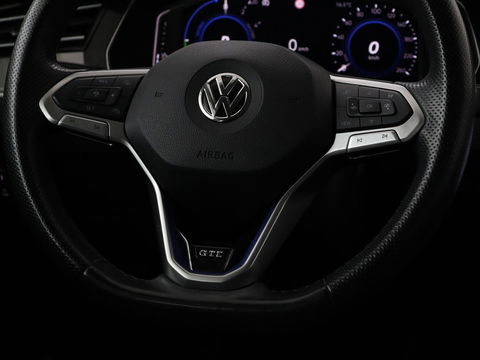 Volkswagen Passat 1.4 TSI PHEV GTE | Trekhaak | Stoelverwarming | Massage | Adaptive cruise | Carplay | Camera | Navigatie | Matrix LED | Virtual Cockpit