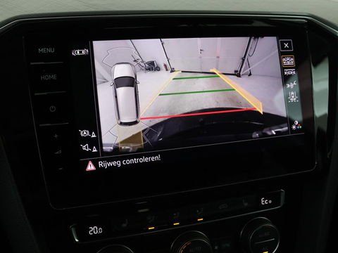 Volkswagen Passat 1.4 TSI PHEV GTE | Trekhaak | Stoelverwarming | Massage | Adaptive cruise | Carplay | Camera | Navigatie | Matrix LED | Virtual Cockpit