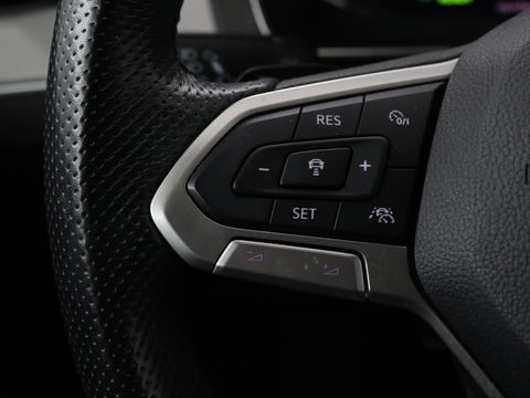 Volkswagen Passat 1.4 TSI PHEV GTE | Trekhaak | Stoelverwarming | Massage | Adaptive cruise | Carplay | Camera | Navigatie | Matrix LED | Virtual Cockpit