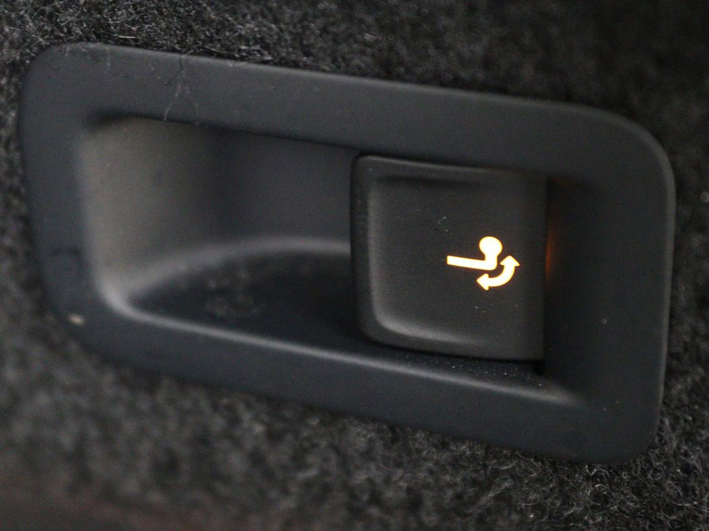 Volkswagen Passat 1.4 TSI PHEV GTE | Trekhaak | Stoelverwarming | Massage | Adaptive cruise | Carplay | Camera | Navigatie | Matrix LED | Virtual Cockpit