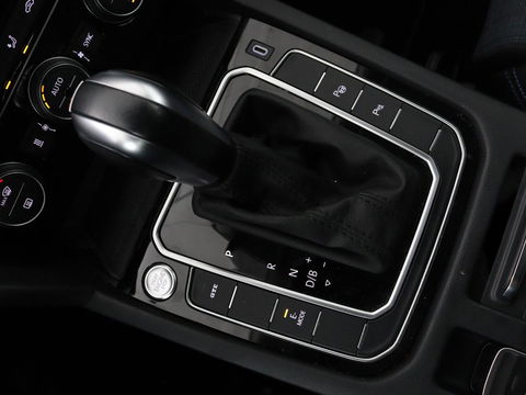 Volkswagen Passat 1.4 TSI PHEV GTE | Trekhaak | Stoelverwarming | Massage | Adaptive cruise | Carplay | Camera | Navigatie | Matrix LED | Virtual Cockpit