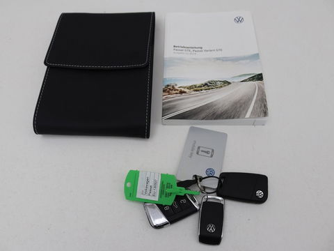 Volkswagen Passat 1.4 TSI PHEV GTE | Trekhaak | Stoelverwarming | Massage | Adaptive cruise | Carplay | Camera | Navigatie | Matrix LED | Virtual Cockpit