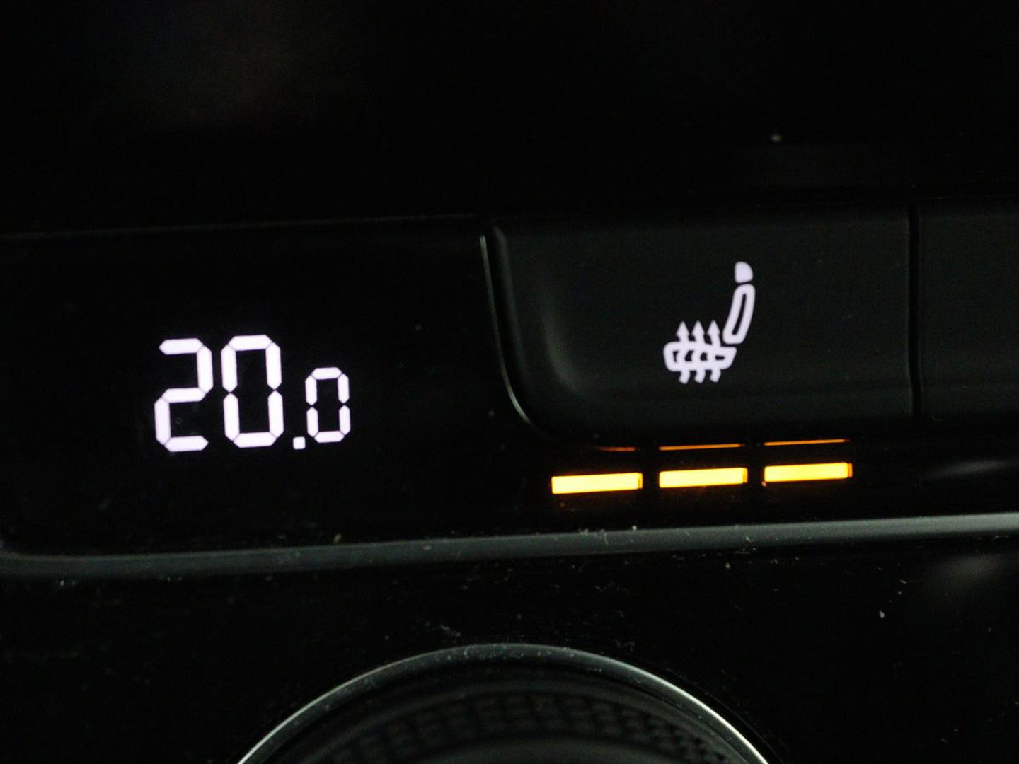 Volkswagen Passat 1.4 TSI PHEV GTE | Trekhaak | Stoelverwarming | Massage | Adaptive cruise | Carplay | Camera | Navigatie | Matrix LED | Virtual Cockpit