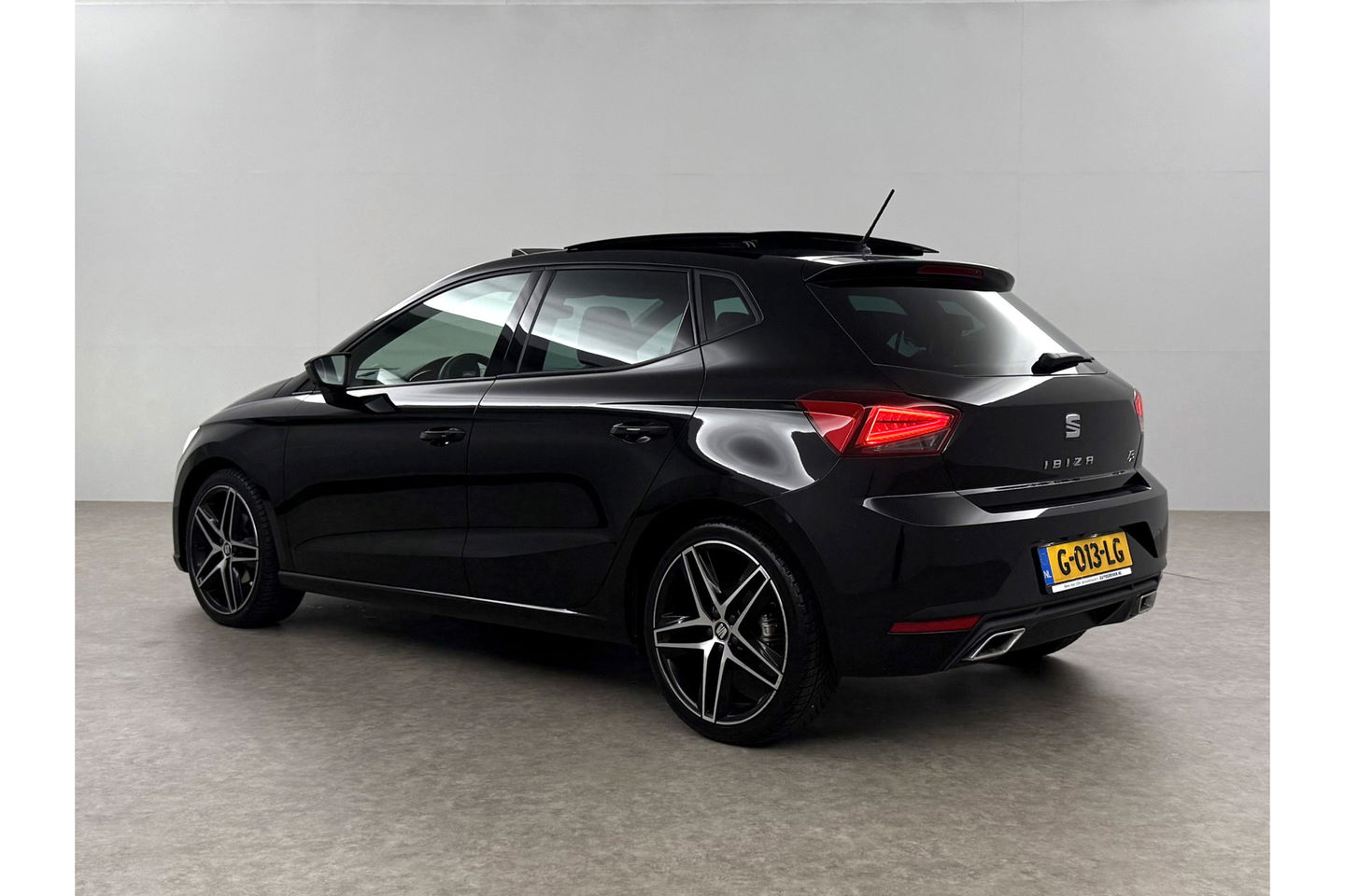 SEAT Ibiza 1.0 TSI FR 116PK Pano Virtual LED Sfeer Beats Audio Camera Carplay Clima Cruise Navi 18"LMV PDC