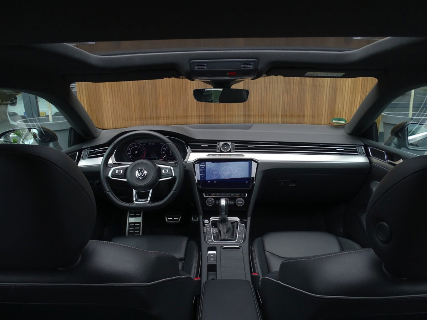 Volkswagen Arteon 2.0 TSI 191PK DSG / R-Line / 360° / ACC / LED