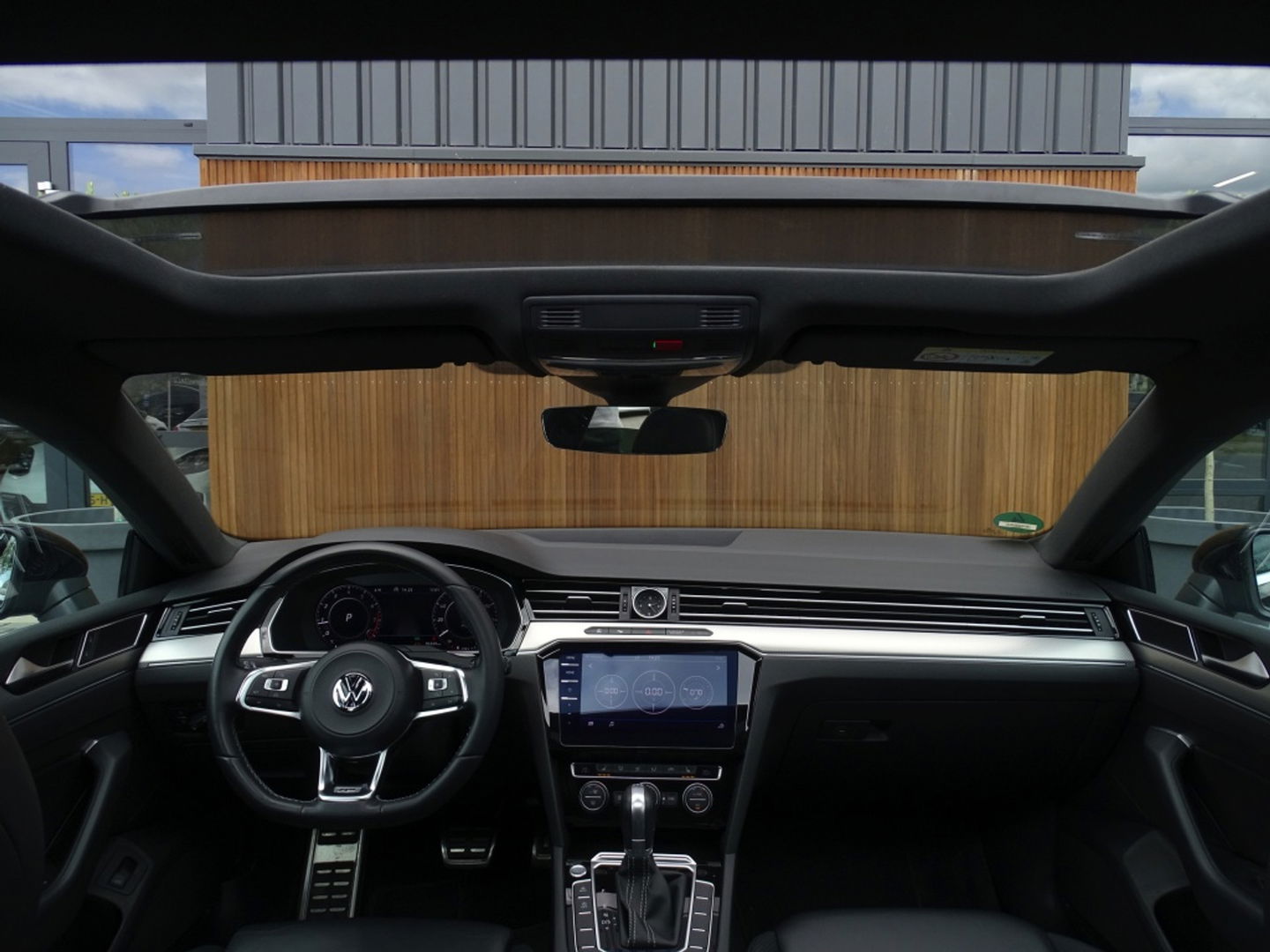 Volkswagen Arteon 2.0 TSI 191PK DSG / R-Line / 360° / ACC / LED