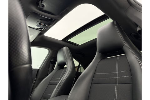 Mercedes-Benz CLA-Klasse 180 Ambition Pano LED Airco Cruise Navi PDC 18''LMV