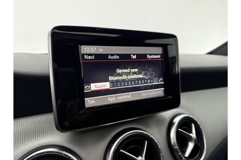Mercedes-Benz CLA-Klasse 180 Ambition Pano LED Airco Cruise Navi PDC 18''LMV