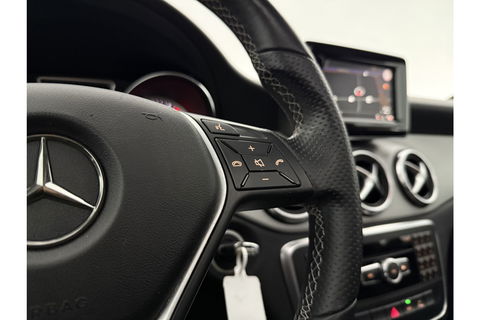 Mercedes-Benz CLA-Klasse 180 Ambition Pano LED Airco Cruise Navi PDC 18''LMV