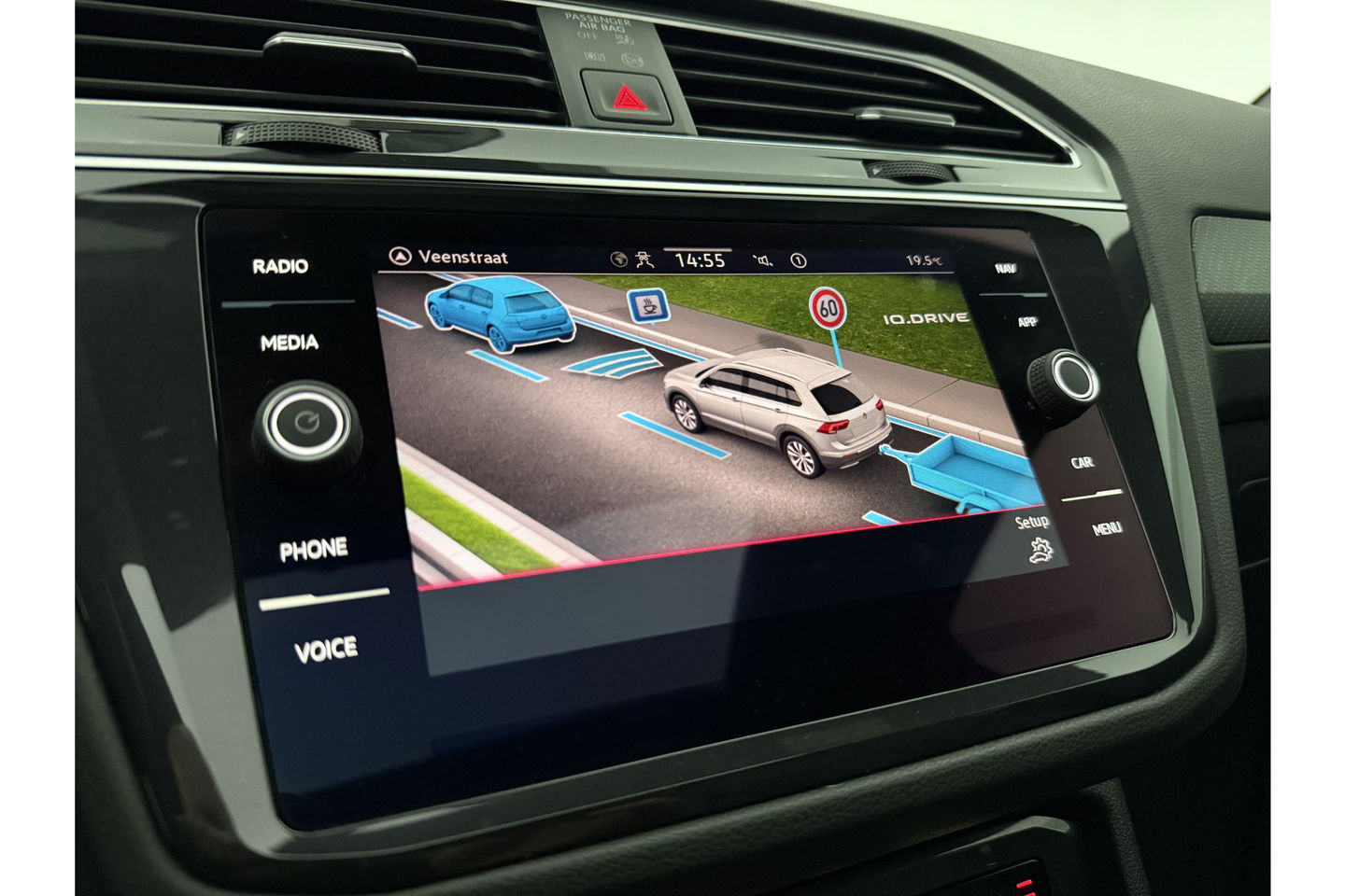 Volkswagen Tiguan 1.5 TSI 150PK R-line Pano Trekhaak IQ Lights LED Sfeer Virtual ACC Camera Carplay Clima Navi 19"LMV PDC