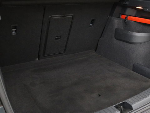 Škoda Karoq 1.0 TSI Business Edition | Panoramadak | Stoelverwarming | Trekhaak | Carplay | Navigatie | Climate control | Parkeerhulp | Cruise control