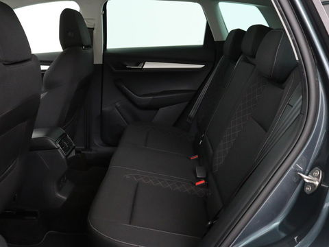 Škoda Karoq 1.0 TSI Business Edition | Panoramadak | Stoelverwarming | Trekhaak | Carplay | Navigatie | Climate control | Parkeerhulp | Cruise control