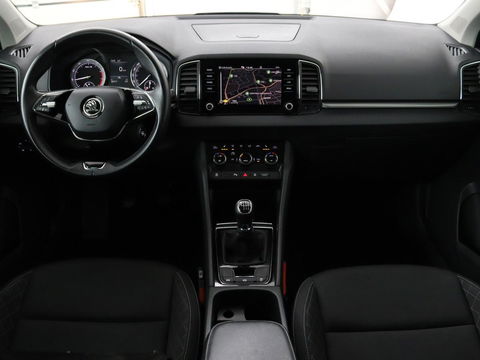 Škoda Karoq 1.0 TSI Business Edition | Panoramadak | Stoelverwarming | Trekhaak | Carplay | Navigatie | Climate control | Parkeerhulp | Cruise control