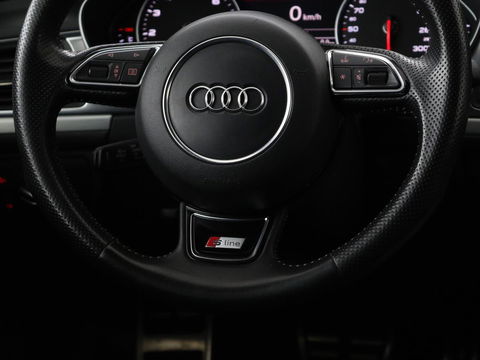 Audi A6 2.0 TFSI quattro S line | Stoelverwarming | Trekhaak | Leder/Alcantara | Camera | Navigatie | Achterbankverwarming | 20'' lichtmetalen velgen | Xenon | Parkeerhulp | Bluetooth