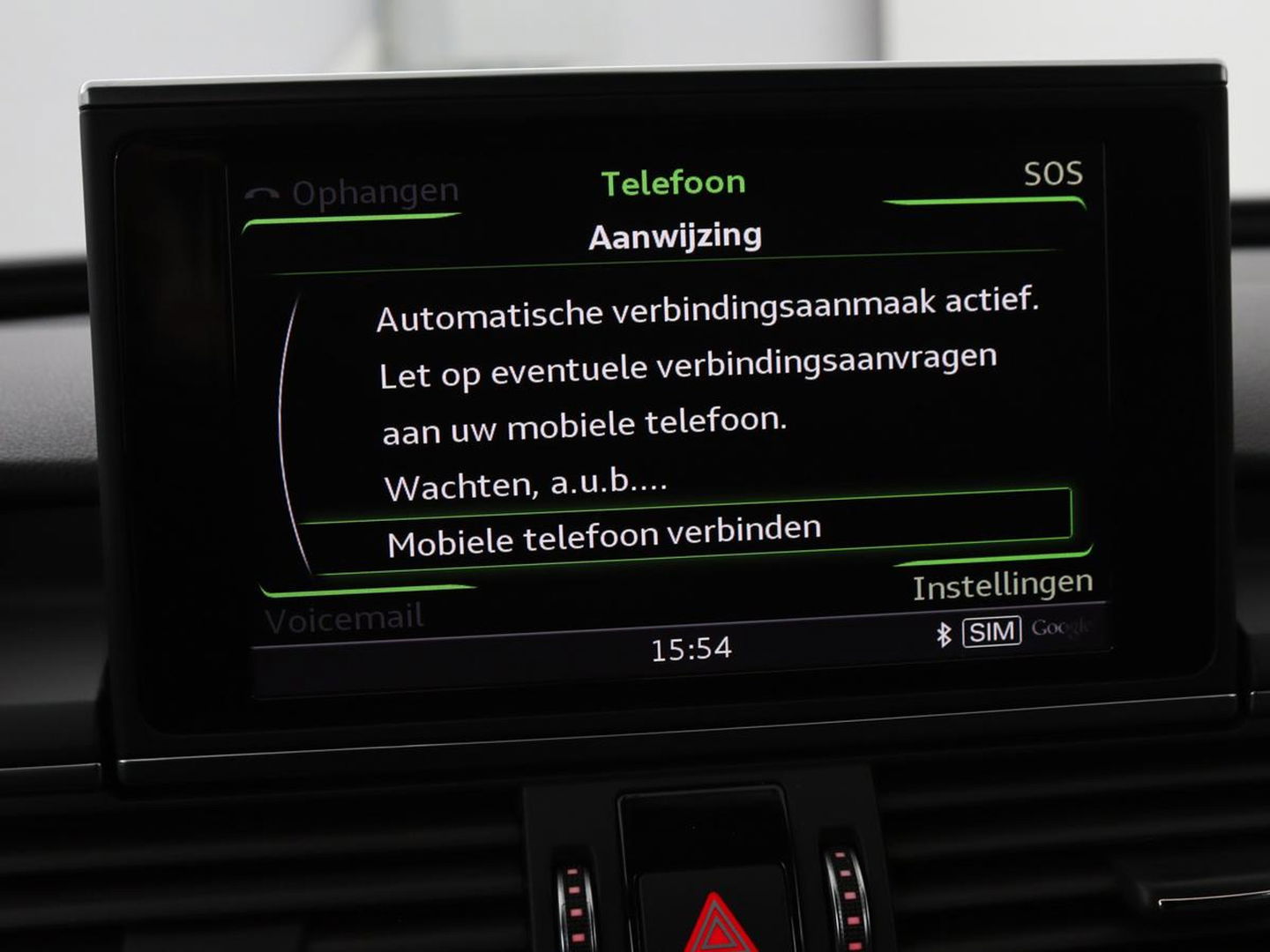 Audi A6 2.0 TFSI quattro S line | Stoelverwarming | Trekhaak | Leder/Alcantara | Camera | Navigatie | Achterbankverwarming | 20'' lichtmetalen velgen | Xenon | Parkeerhulp | Bluetooth