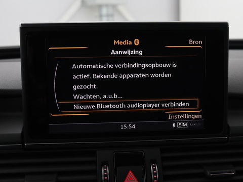 Audi A6 2.0 TFSI quattro S line | Stoelverwarming | Trekhaak | Leder/Alcantara | Camera | Navigatie | Achterbankverwarming | 20'' lichtmetalen velgen | Xenon | Parkeerhulp | Bluetooth