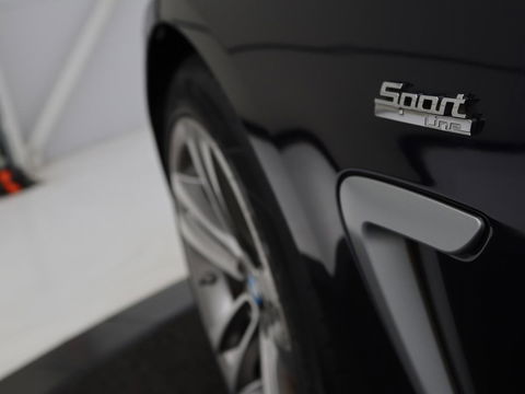 BMW 4 Serie Gran Coupé 420i Sport Line | Stoelverwarming | Full LED | Sportstoelen | Bluetooth | Climate control | Parkeerhulp | Cruise control