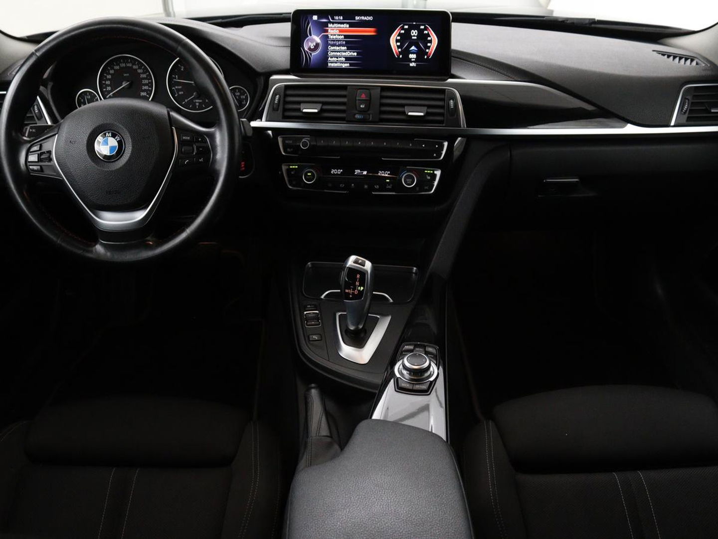 BMW 4 Serie Gran Coupé 420i Sport Line | Stoelverwarming | Full LED | Sportstoelen | Bluetooth | Climate control | Parkeerhulp | Cruise control